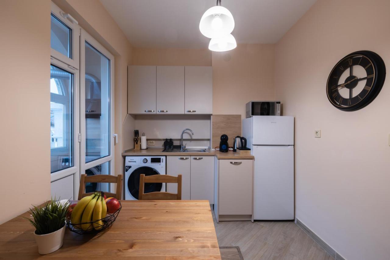 The Red Point Apartment Varna Exterior photo
